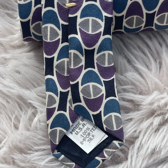 Oscar de la Renta Blue and Purple Patterned Tie - Picture 6 of 6